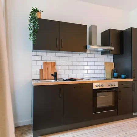 Apartment Huswell - Spacious And Warmly Furnished