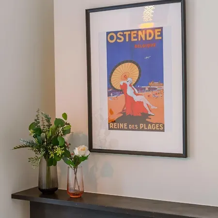 Lägenhet Huswell - Spacious And Warmly Furnished Oostende